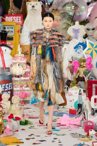 Look 39